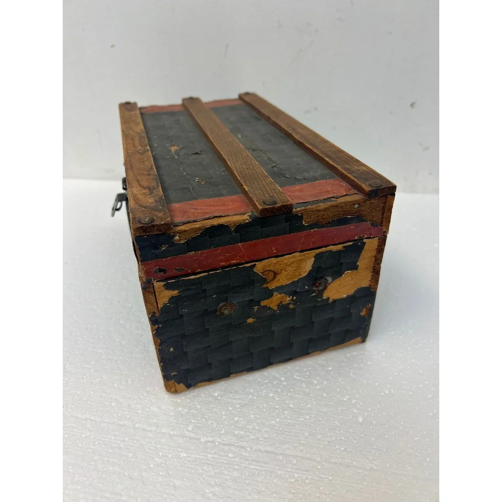 Antique Dollhouse Steamer Trunk w Tray Miniature Wood Slat Chest Vintage Box Old